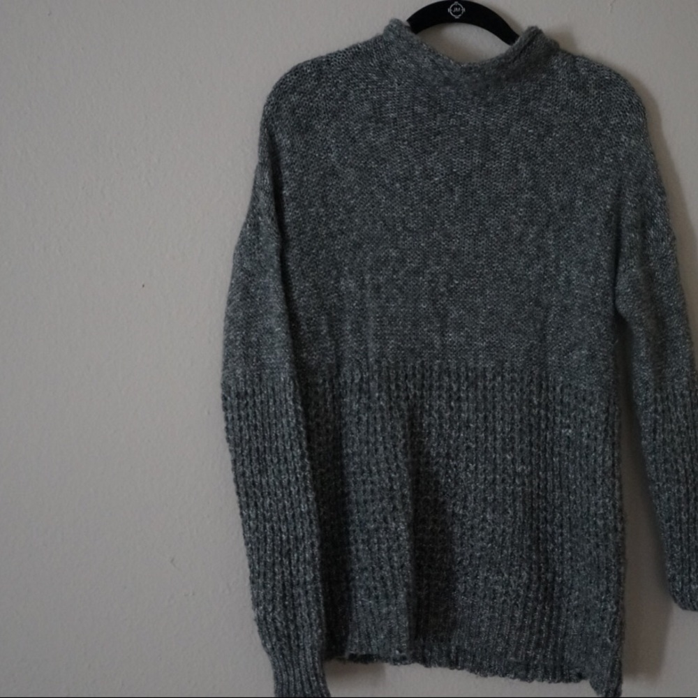Olive knitted sweater